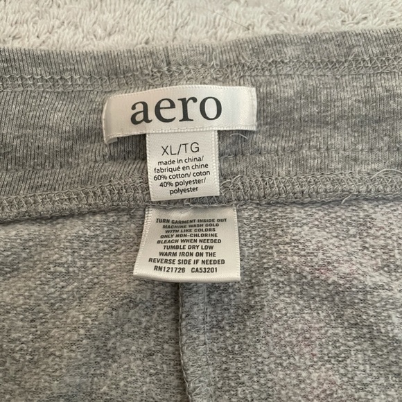 Super Cute Graphic Sweatshorts - Picture 3 of 3